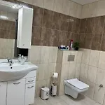 Park Kertes Haz A Park Mellett Gyoenyoeru Kilatassal Dog Friendly Garden House With A Wonderful View Next To The Park Apartment *