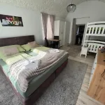 Apartment Park Kertes Haz A Park Mellett Gyoenyoeru Kilatassal Dog Friendly Garden House With A Wonderful View Next To The Park