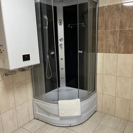 Park Apartmanhaz - Kertes Haz A Park Mellett Gyoenyoeru Kilatassal Apartment Murau