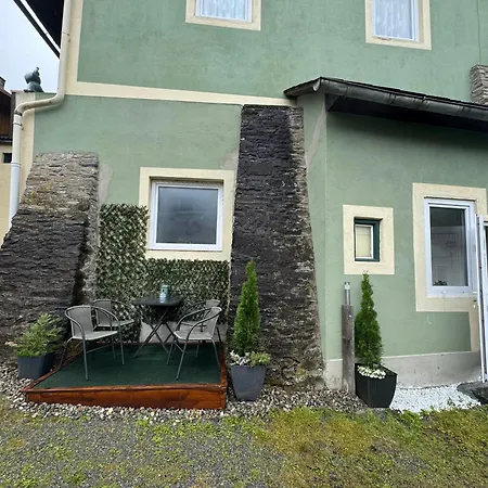 Park Kertes Haz Koezpontjaban Gyoenyoeru Kilatassal Dog Friendly Garden House With A Wonderful View In Centre * Murau