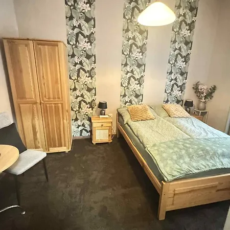 Park Kertes Haz A Park Mellett Gyoenyoeru Kilatassal Dog Friendly Garden House With A Wonderful View Next To The Park Murau