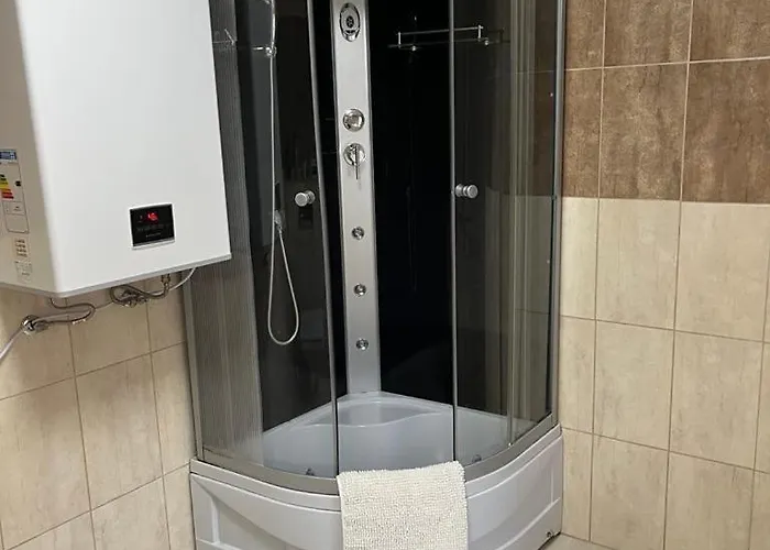 Park Kertes Haz A Park Mellett Gyoenyoeru Kilatassal Dog Friendly Garden House With A Wonderful View Next To The Park Διαμέρισμα Murau