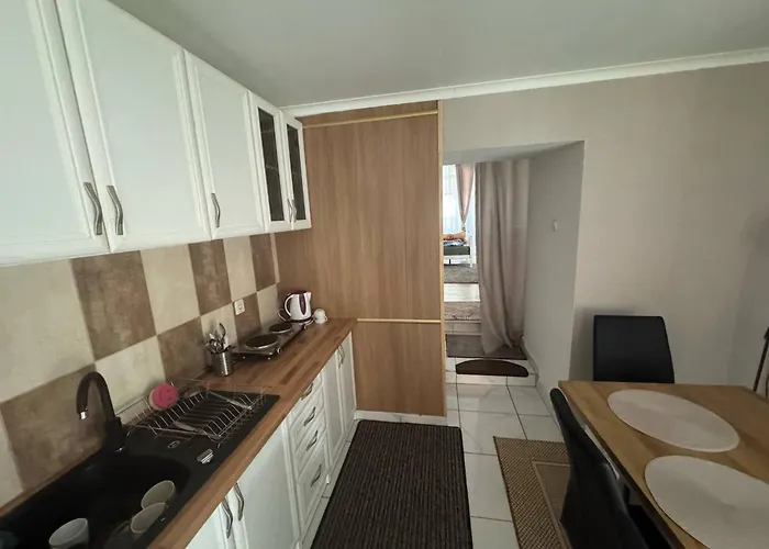 Apartamento Park Kertes Ház A Park Mellett Gyönyörű Kilátással Dog Friendly Garden House With A Wonderful View Next To The Park