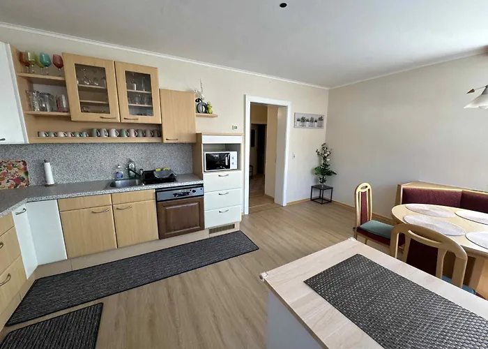 Apartamento Park Kertes Ház A Park Mellett Gyönyörű Kilátással Dog Friendly Garden House With A Wonderful View Next To The Park *