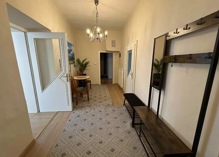 Park Kertes Haz A Park Mellett Gyoenyoeru Kilatassal Dog Friendly Garden House With A Wonderful View Next To The Park * Murau