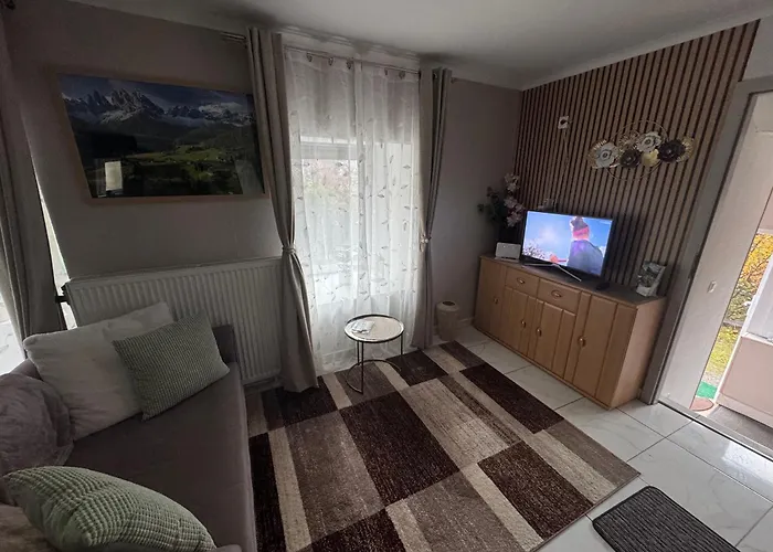 Park Kertes Ház A Park Mellett Gyönyörű Kilátással Dog Friendly Garden House With A Wonderful View Next To The Park Apartamento *