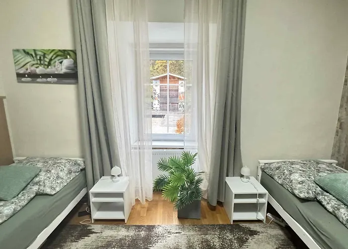 Park Kertes Ház A Park Mellett Gyönyörű Kilátással Dog Friendly Garden House With A Wonderful View Next To The Park Apartamento